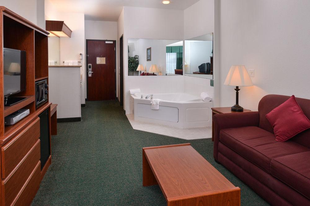 Holiday Inn Express & Suites Lincoln City By Ihg Exterior foto