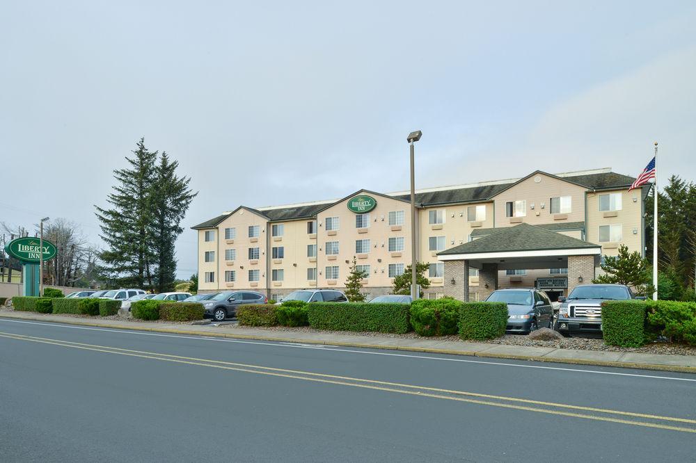 Holiday Inn Express & Suites Lincoln City By Ihg Exterior foto
